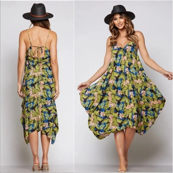 Tropical Leaf Midi Dress | Boho Flowy Summer Vacation Sundress - Picture 3 of 3